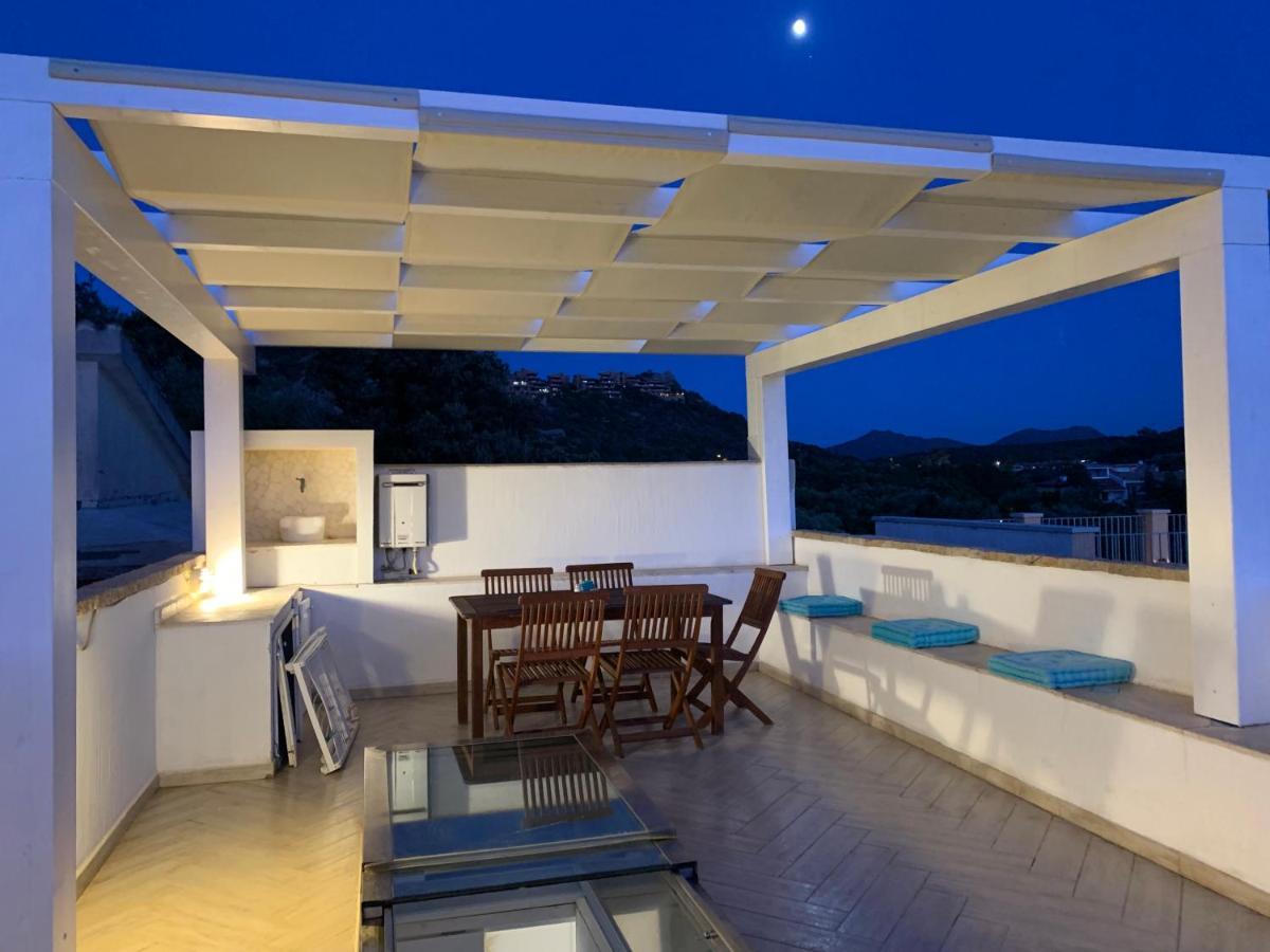 Giglio Apartment Vista Mare E Parcheggio Privato Porto Rotondo Eksteriør bilde