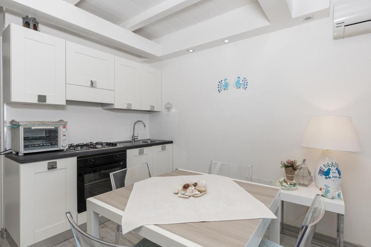 Giglio Apartment Vista Mare E Parcheggio Privato Porto Rotondo Eksteriør bilde