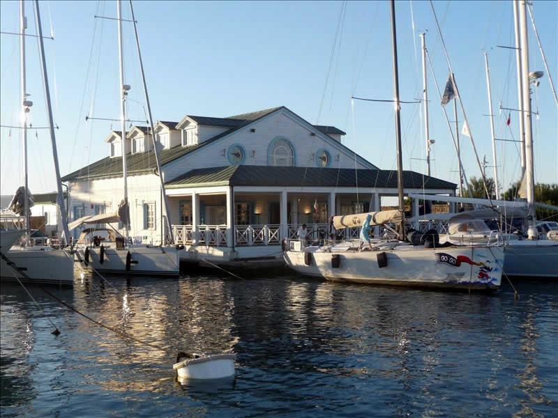 Giglio Apartment Vista Mare E Parcheggio Privato Porto Rotondo Eksteriør bilde