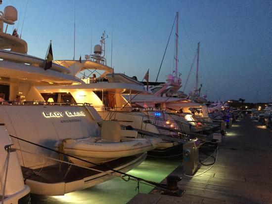 Giglio Apartment Vista Mare E Parcheggio Privato Porto Rotondo Eksteriør bilde